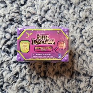 Hotel Transylvania MONSTER MAYHEM Purple Chest Series 1 Mystery Figure Blind